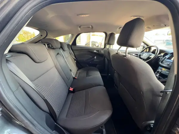 Ford Focus 1.0 EcoBoost Titanium 9