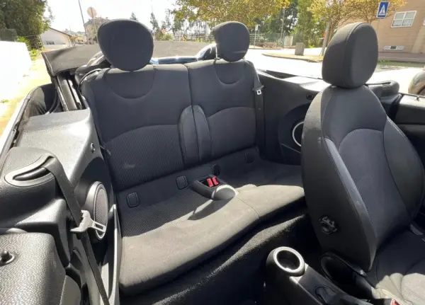 MINI Cabrio Cooper D 16