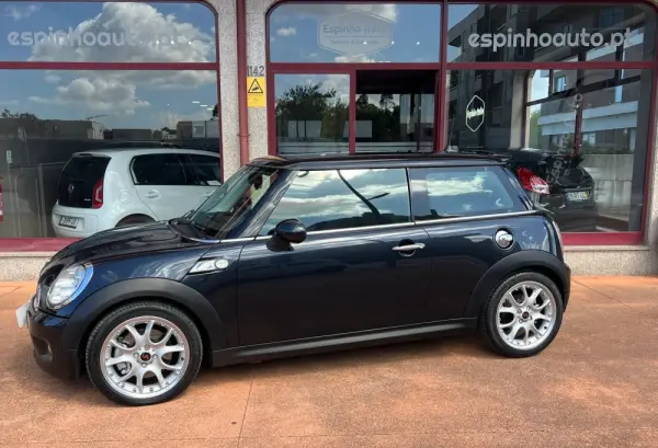 MINI 3 Portas Cooper S 4