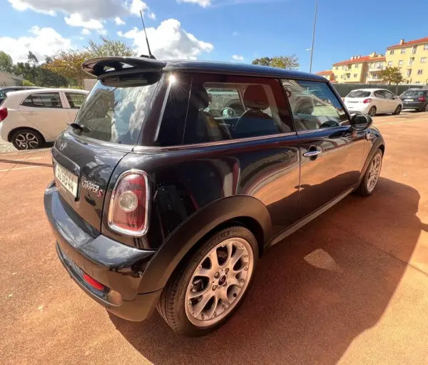 MINI 3 Portas Cooper S 7