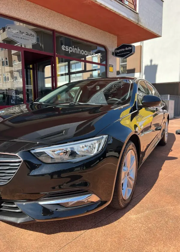 Opel Insignia Grand Sport 1.6 CDTi Dynamic 1