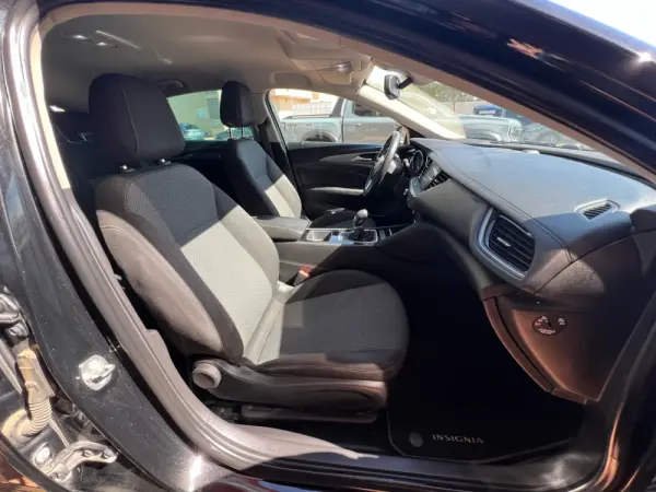 Opel Insignia Grand Sport 1.6 CDTi Dynamic 15