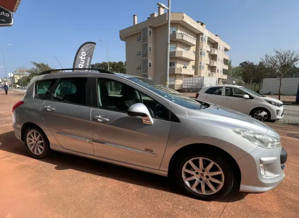 Peugeot 308 SW 1.6 HDi SE Navteq CVM6 4