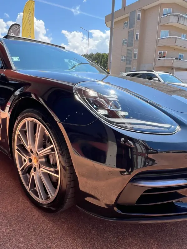 Porsche Panamera Sport Turismo ST 4 E-Hybrid 3