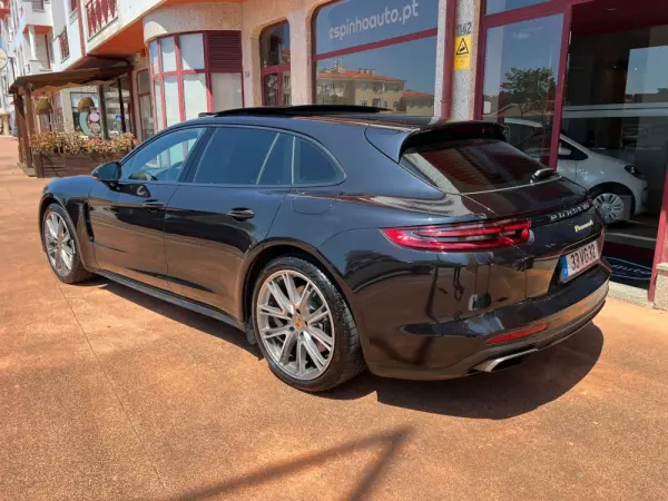 Porsche Panamera Sport Turismo ST 4 E-Hybrid 5