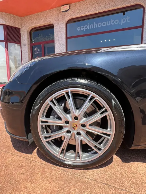 Porsche Panamera Sport Turismo ST 4 E-Hybrid 8