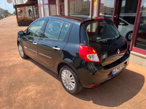 Renault Clio 1.2 16V Dynamique S 17