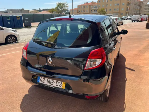 Renault Clio 1.2 16V Dynamique S 18