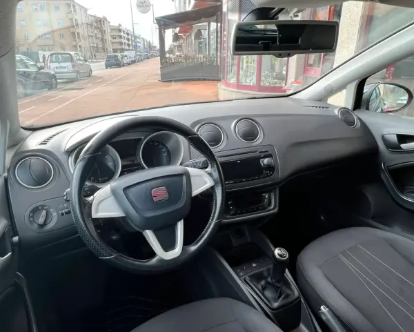 SEAT Ibiza 1.2 12V Copa 3