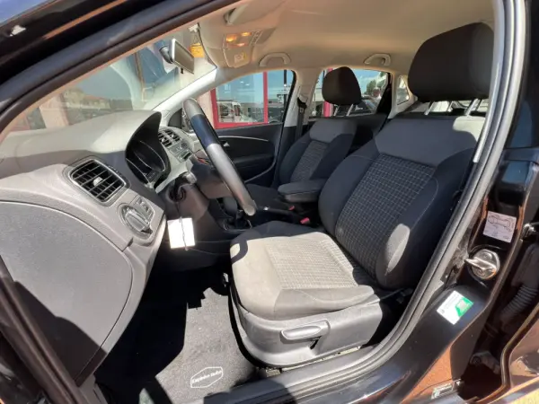 Volkswagen Polo 1.0 Confortline 7