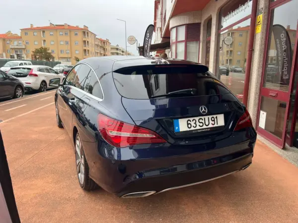 Mercedes-Benz CLA 180 d Urban 2