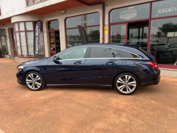 Mercedes-Benz CLA 180 d Urban 12