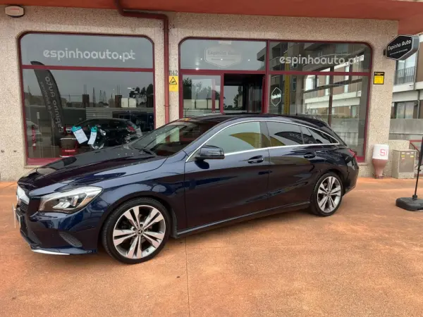 Mercedes-Benz CLA 180 d Urban 11