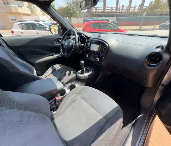 Nissan Juke 1.2 DIG-T N-Connecta Pack Exterior 1 Black Tokyo 18