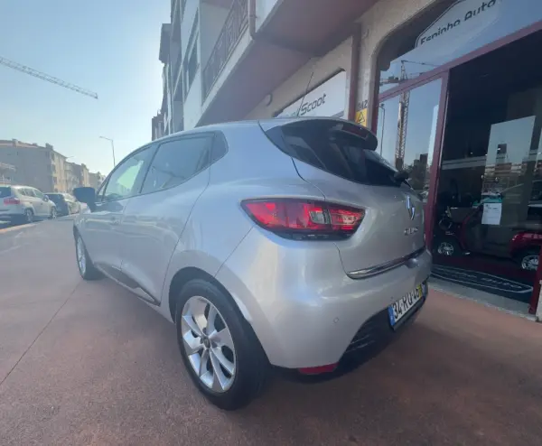 Renault Clio 0.9 TCE Limited 2