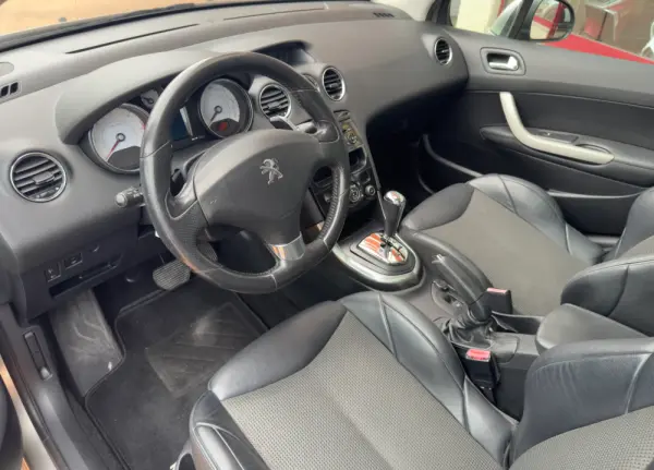 Peugeot 308 1.6 e-HDi Allure CMP6 12