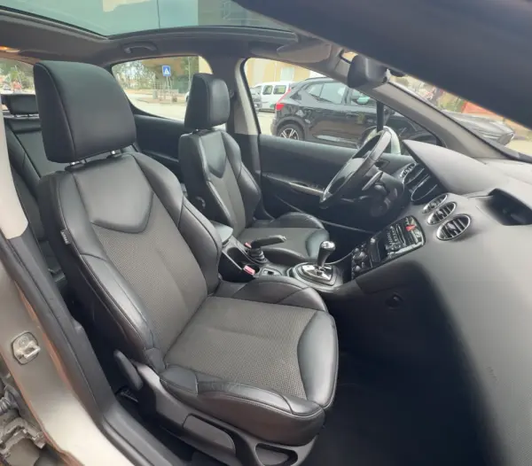 Peugeot 308 1.6 e-HDi Allure CMP6 13
