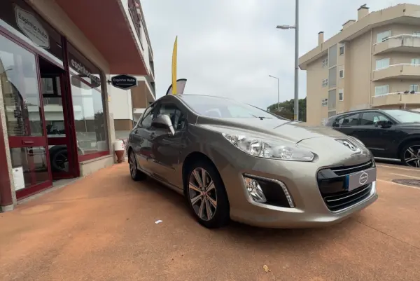 Peugeot 308 1.6 e-HDi Allure CMP6 21