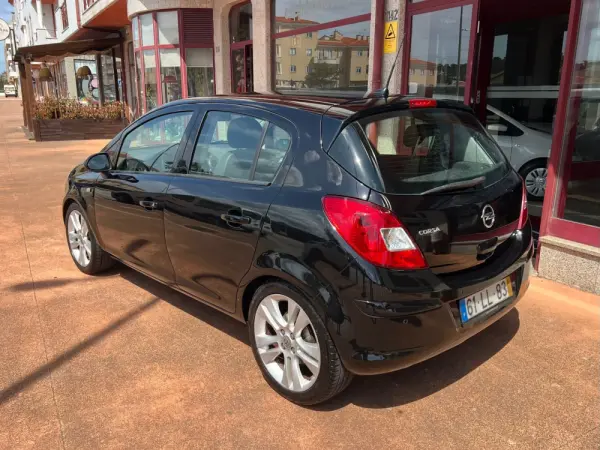 Opel Corsa 1.2 Go! Easytronic 2