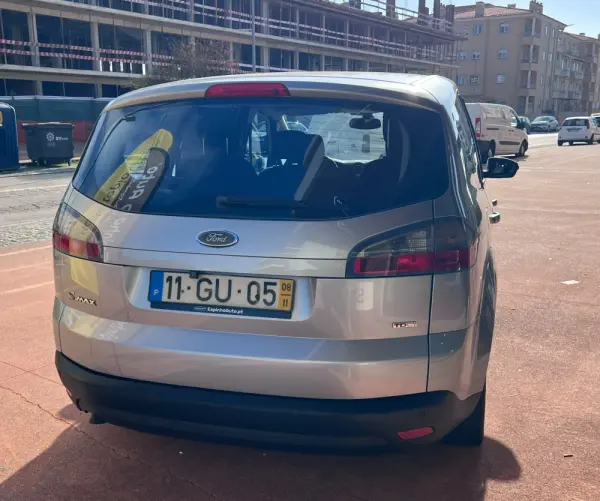 Ford S-Max 1.8 TDCi Titanium 7L 4