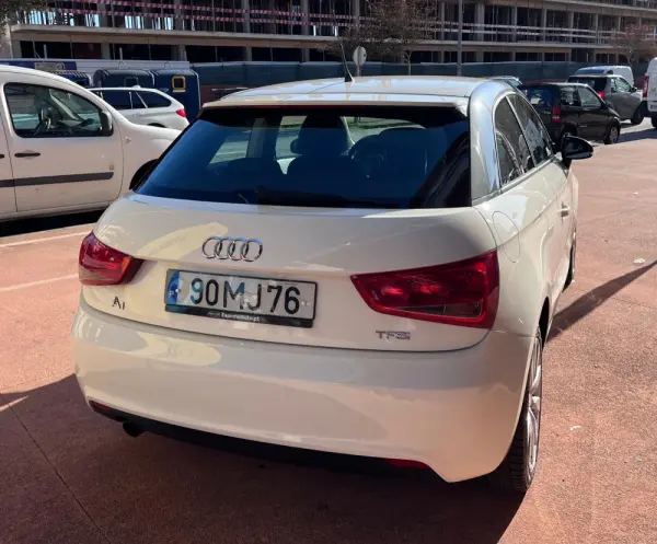 Audi A1 1.2 TFSI Attraction 4