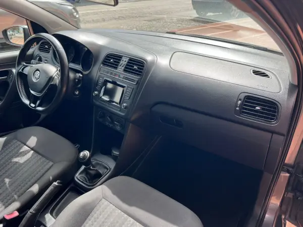 Volkswagen Polo 1.0 Comfortline tech 13