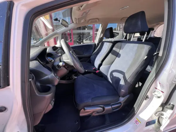 Honda Jazz 1.2 i-VTEC Trend J15 12