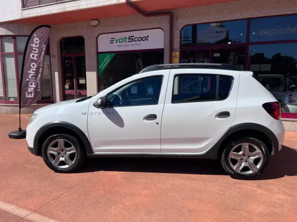 Dacia Sandero 0.9 TCe LPG Stepway Celebration 3