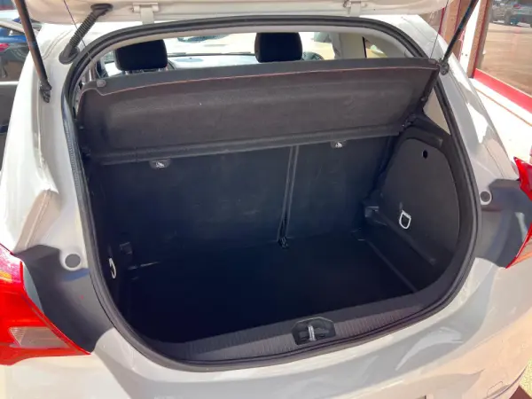 Opel Corsa 1.0 Turbo Black Edition GT 14