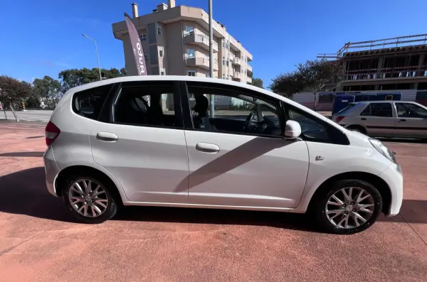 Honda Jazz 1.2 i-VTEC Trend J15 4
