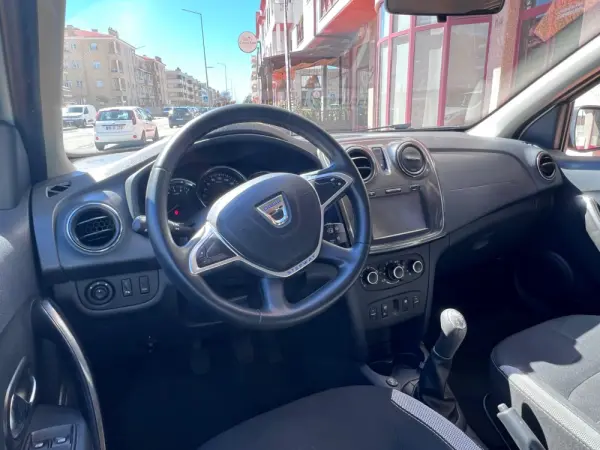 Dacia Sandero 0.9 TCe LPG Stepway Celebration 9