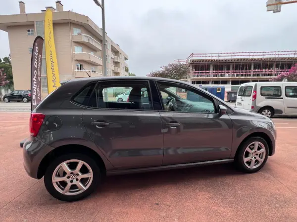 Volkswagen Polo 1.2 Comfortline 4