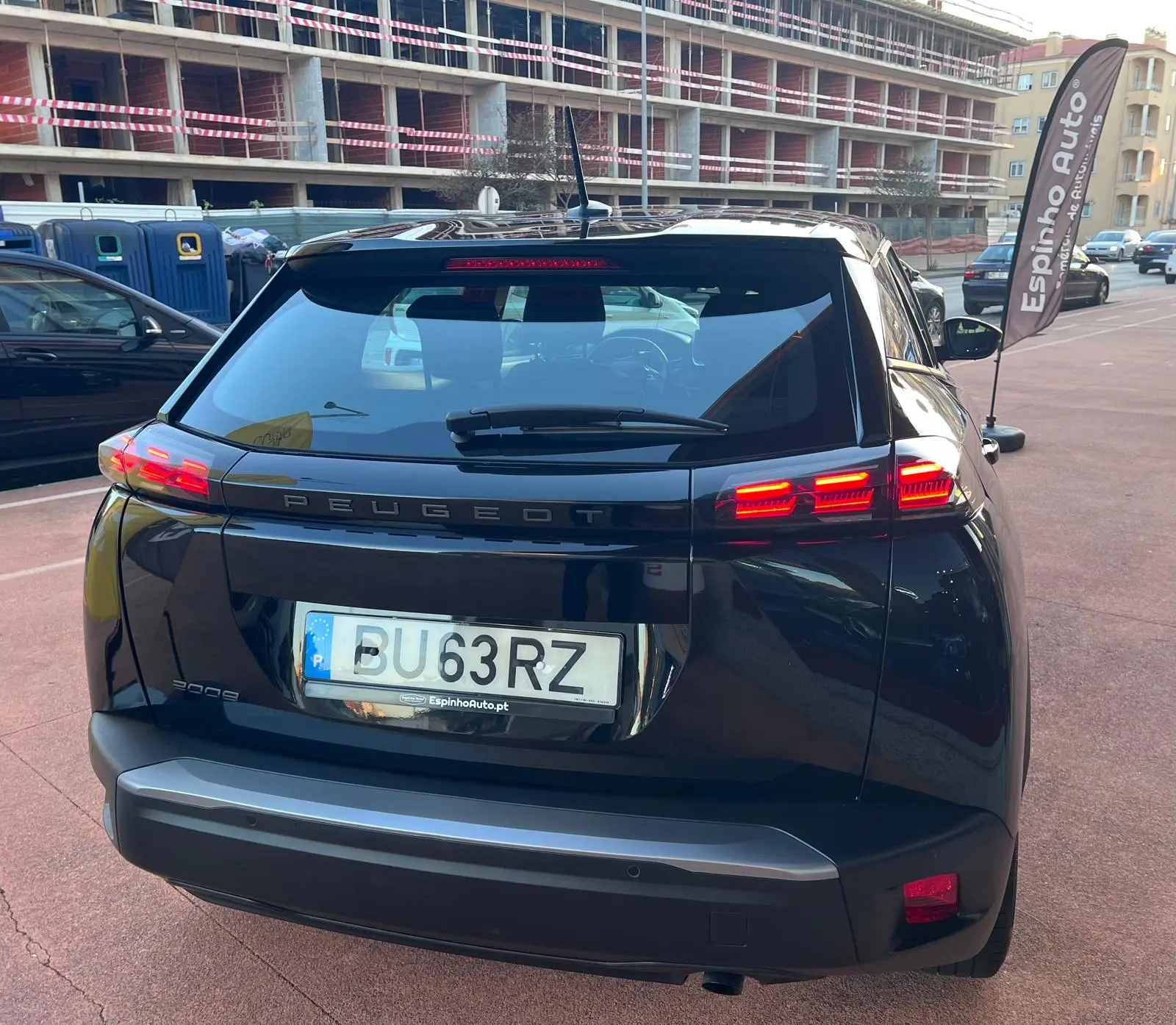 Peugeot 2008 1.2 PureTech Style 6