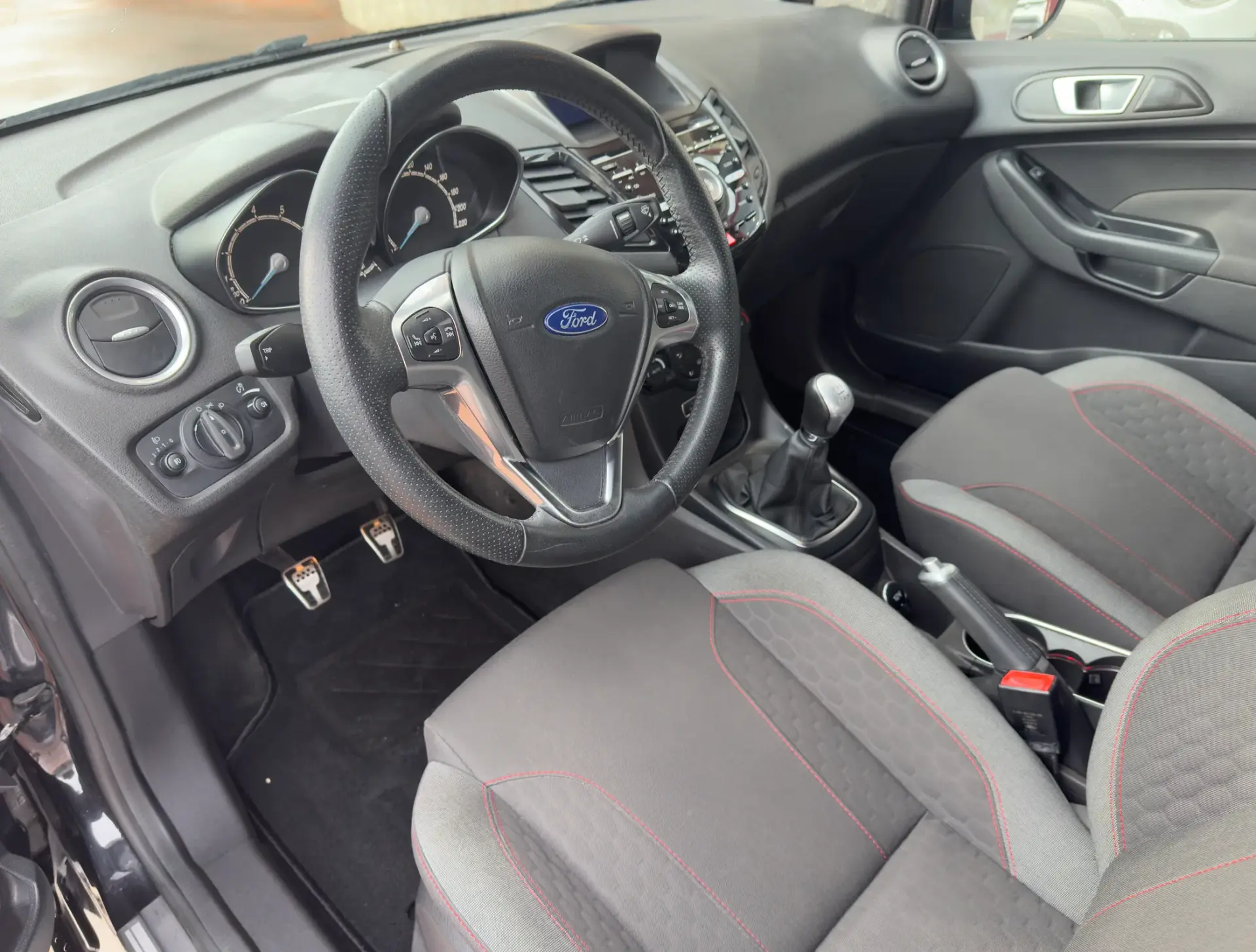 Ford Fiesta 1.0 EcoBoost ST-Line Black Edition 9