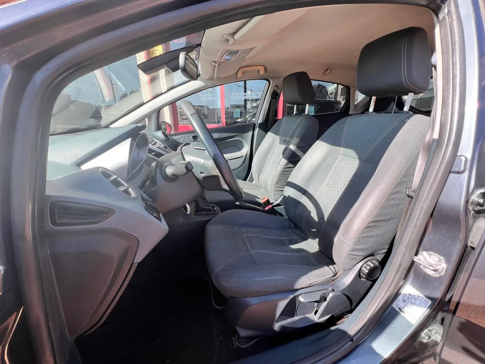 Ford Fiesta 1.6 TDCi Titanium 6