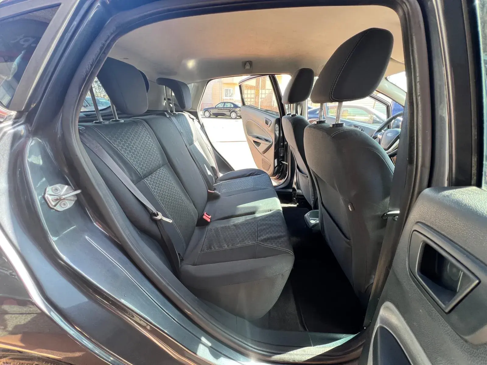 Ford Fiesta 1.6 TDCi Titanium 9