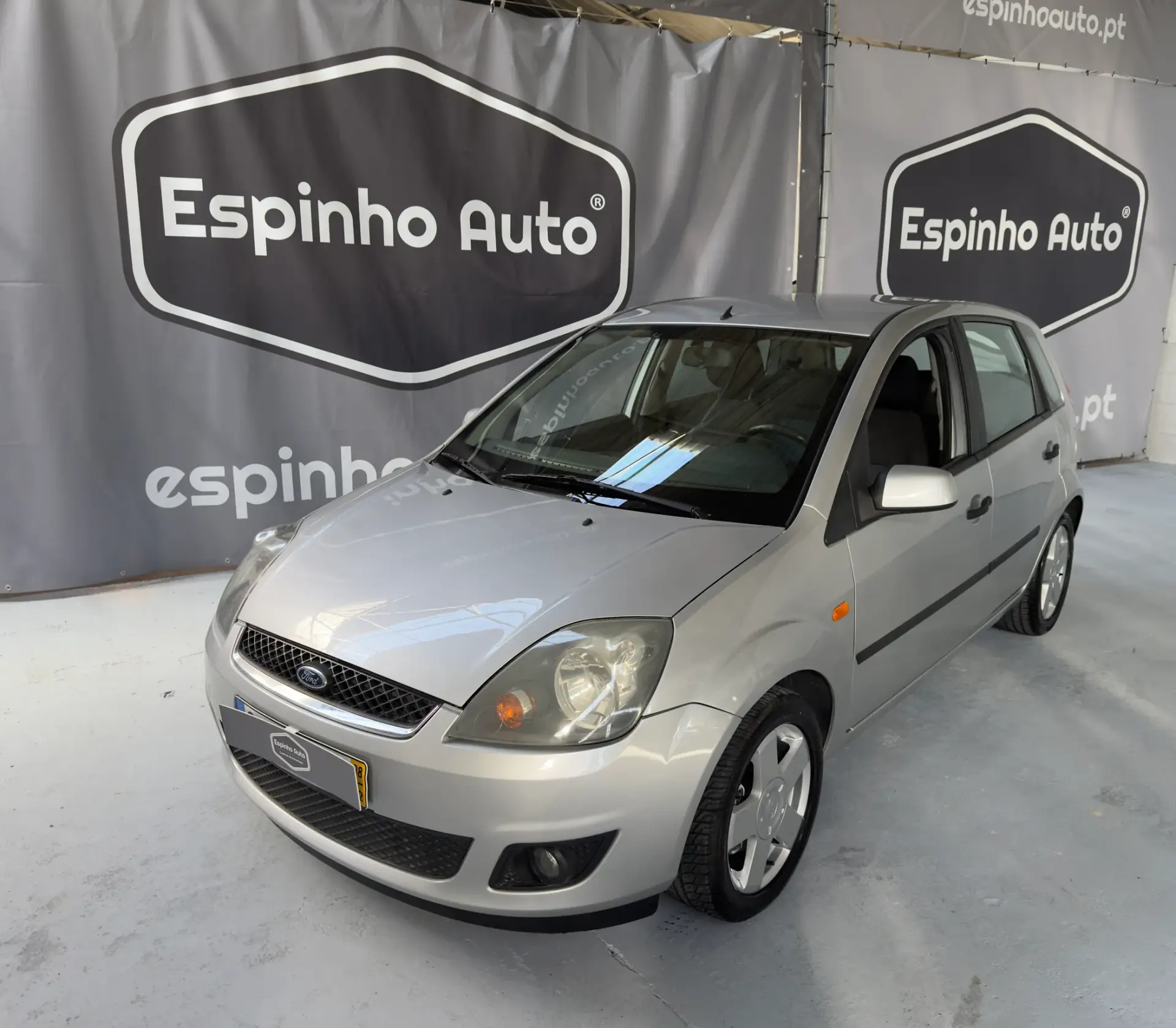 Ford Fiesta 1.25 Ghia 10