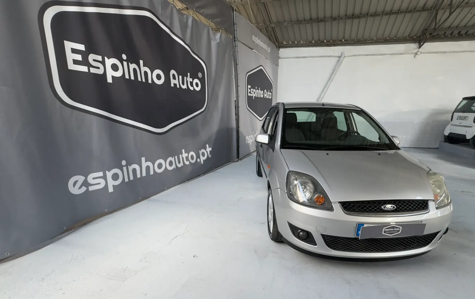 Ford Fiesta 1.25 Ghia 9