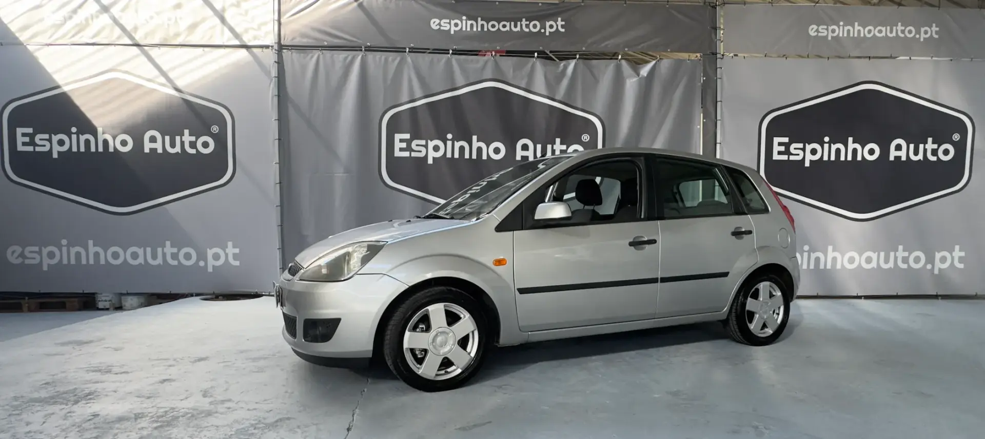 Ford Fiesta 1.25 Ghia 11