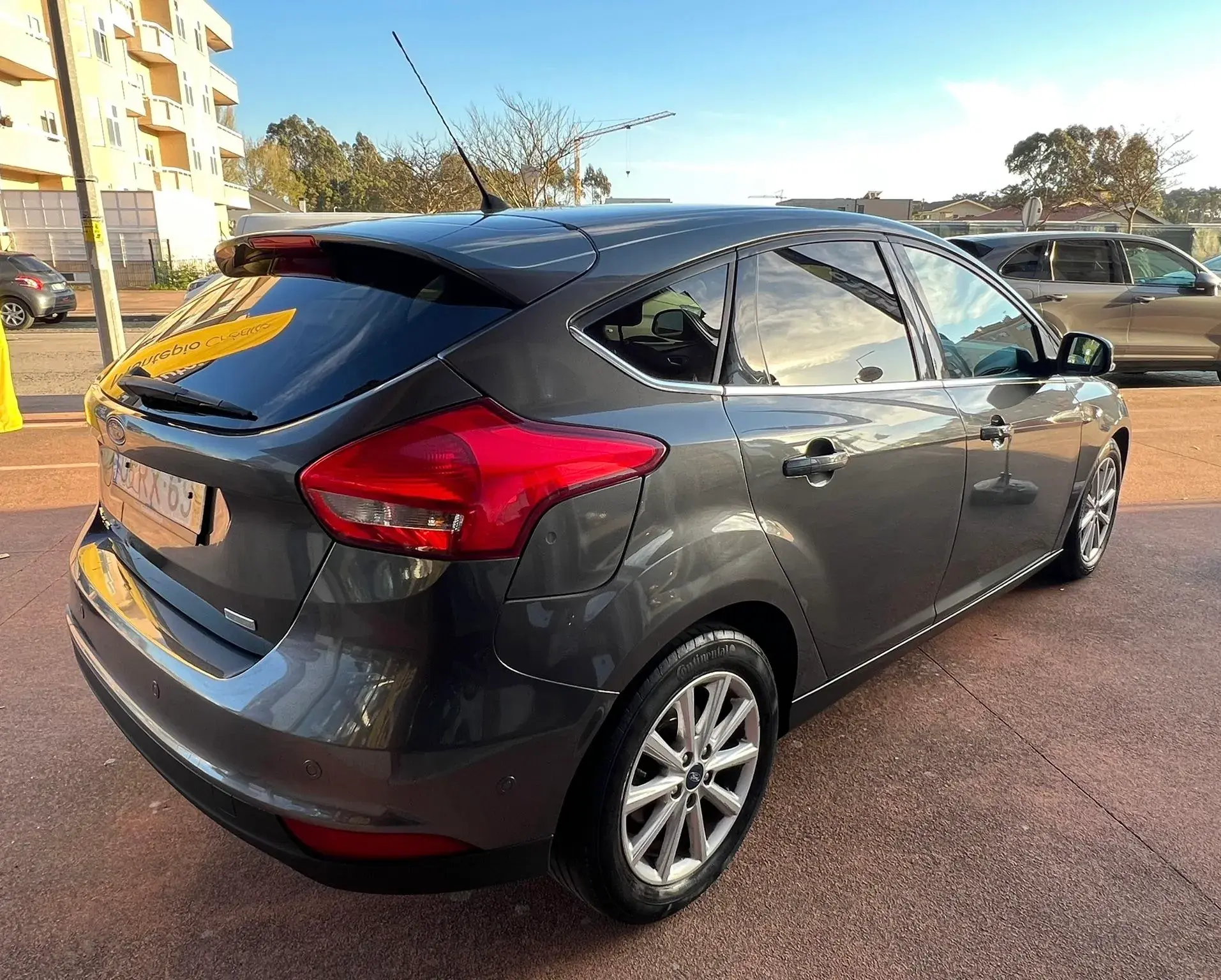 Ford Focus 1.0 EcoBoost Titanium 13