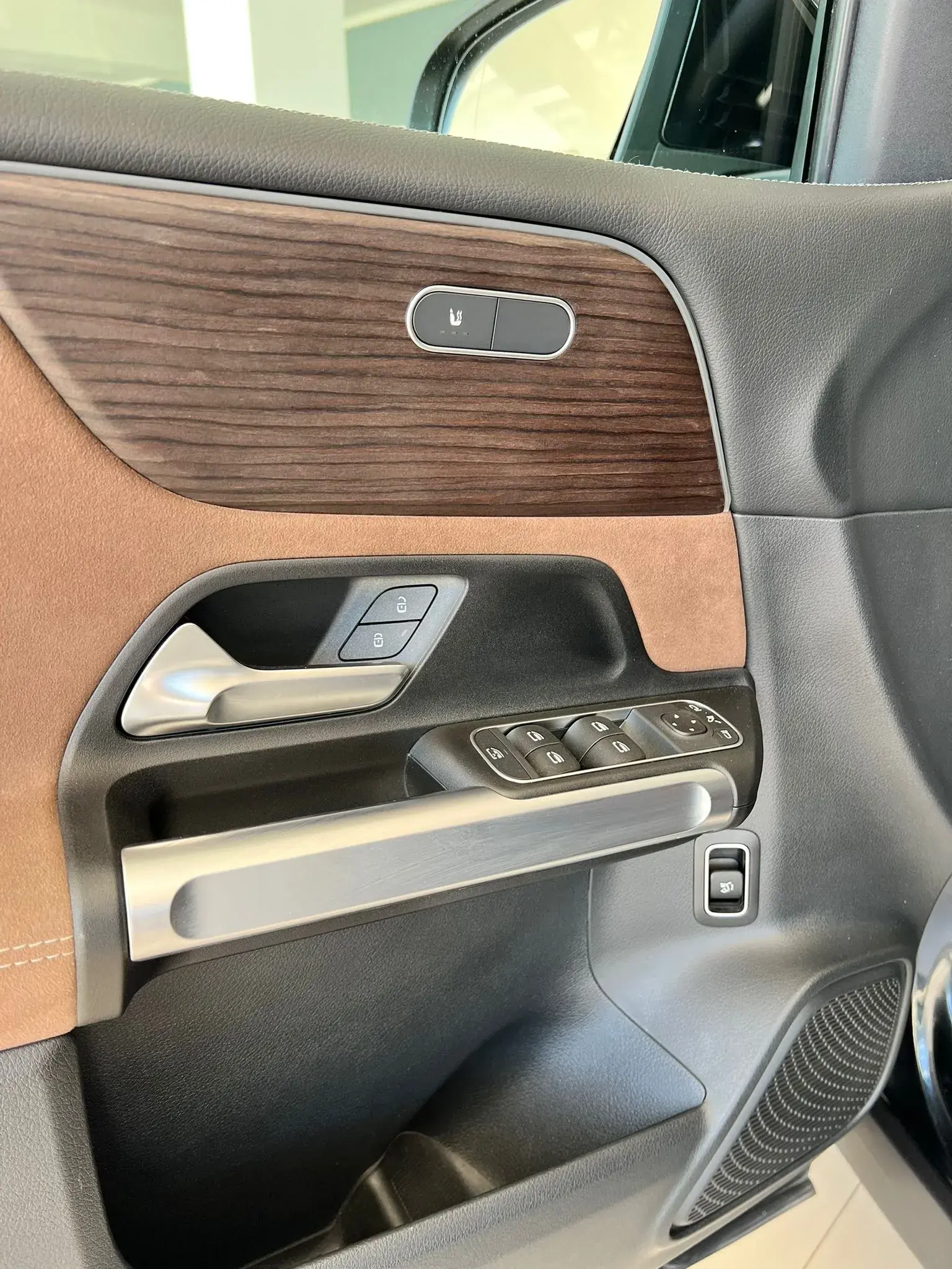 Mercedes-Benz GLB 180 d AMG Line 10