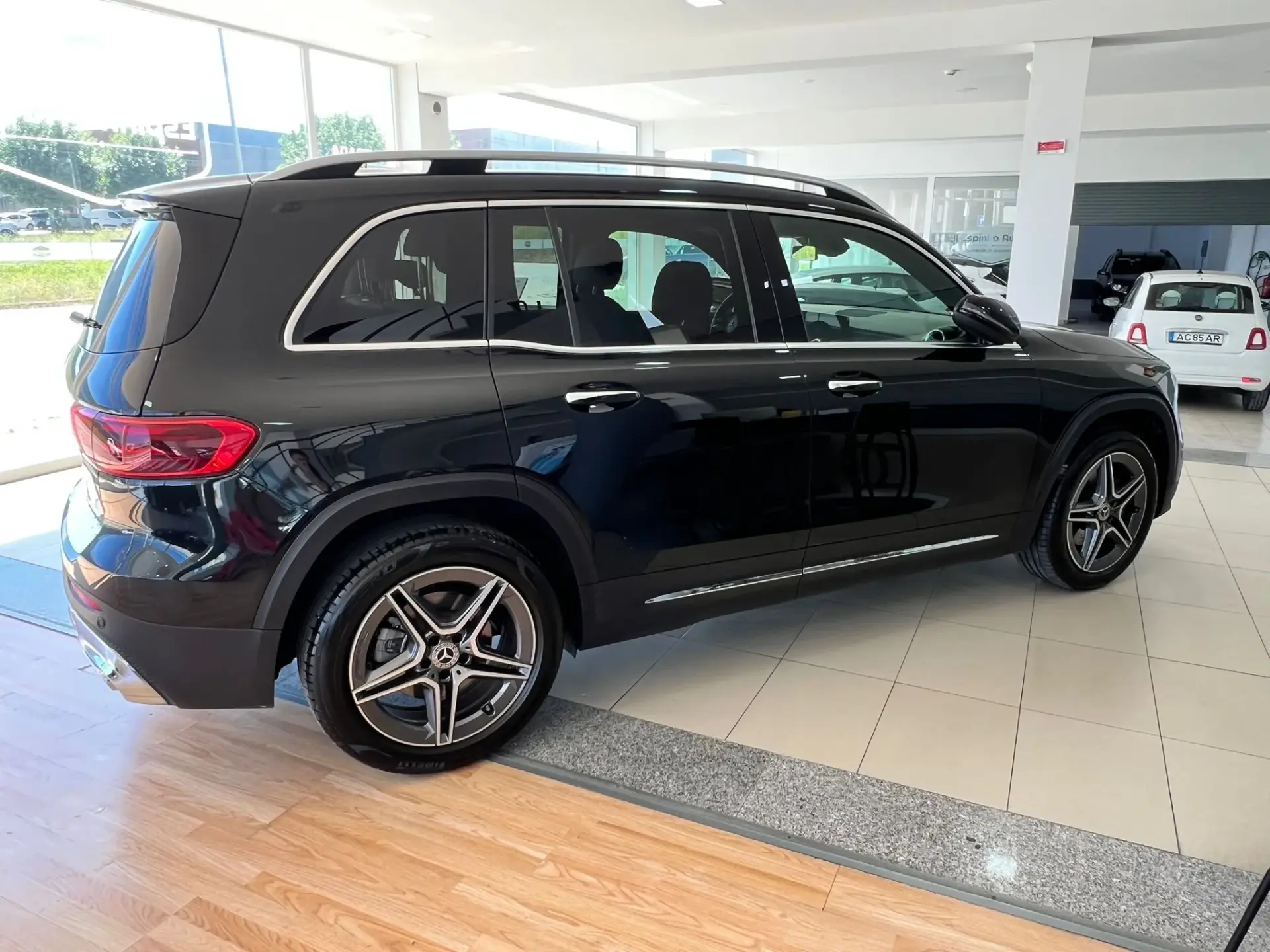 Mercedes-Benz GLB 180 d AMG Line 28