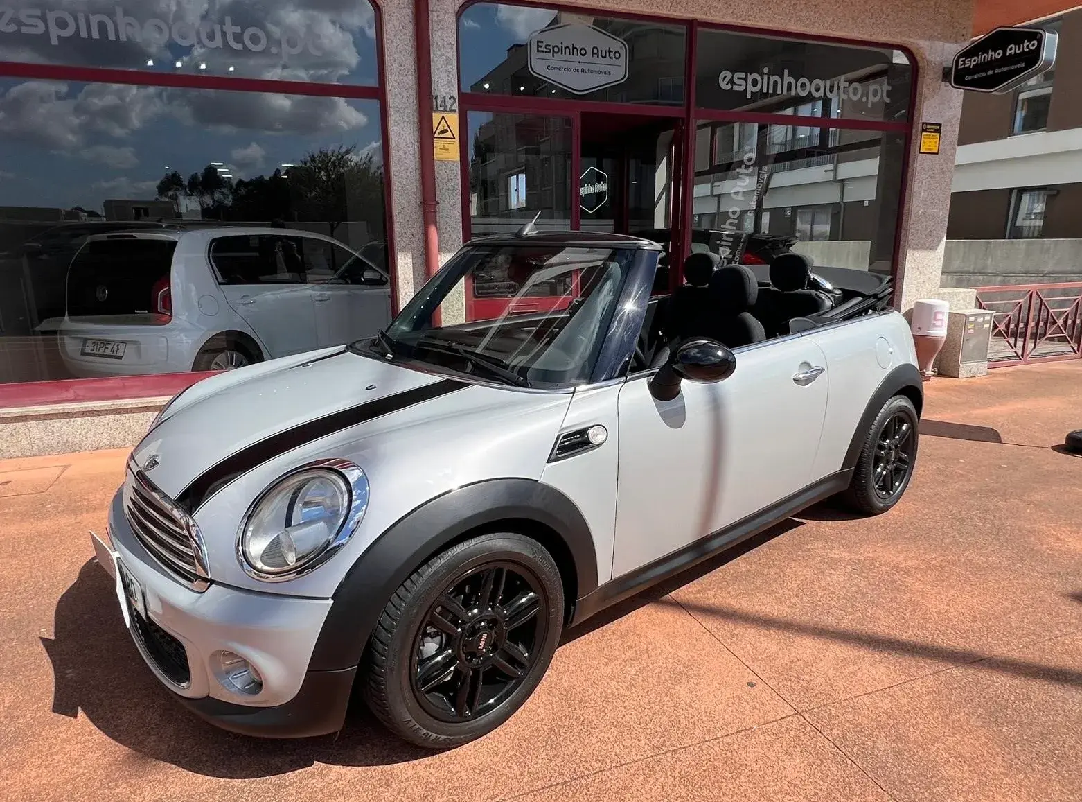 MINI Cabrio Cooper D 1
