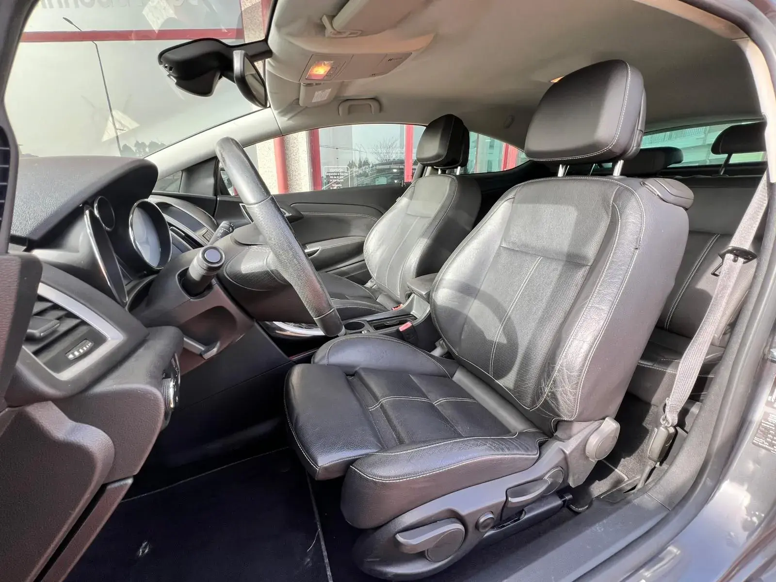 Opel Astra GTC 1.7 CDTi S/S 109g 5