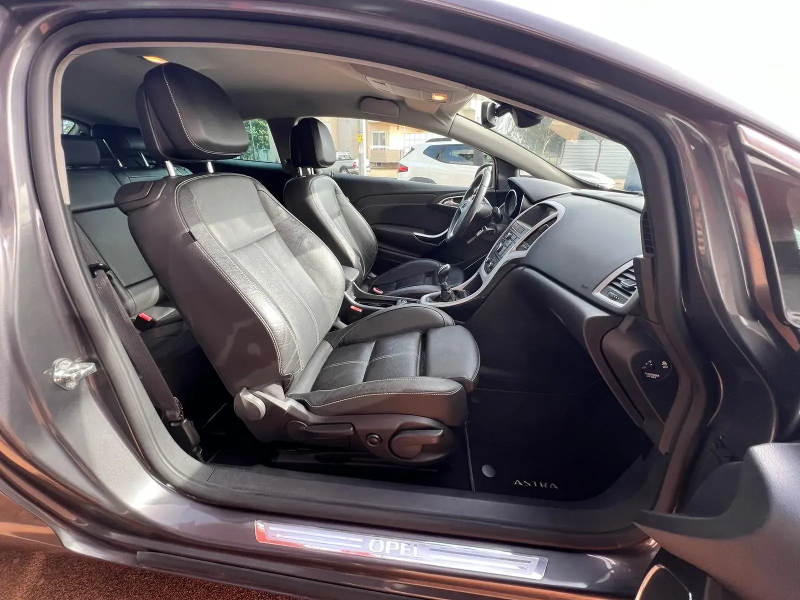 Opel Astra GTC 1.7 CDTi S/S 109g 7