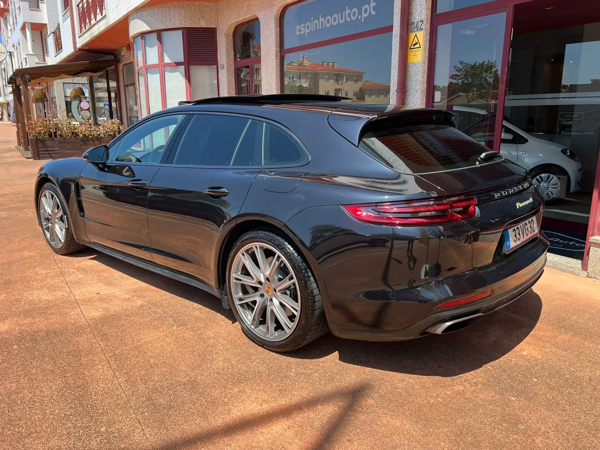 Porsche Panamera Sport Turismo ST 4 E-Hybrid 5