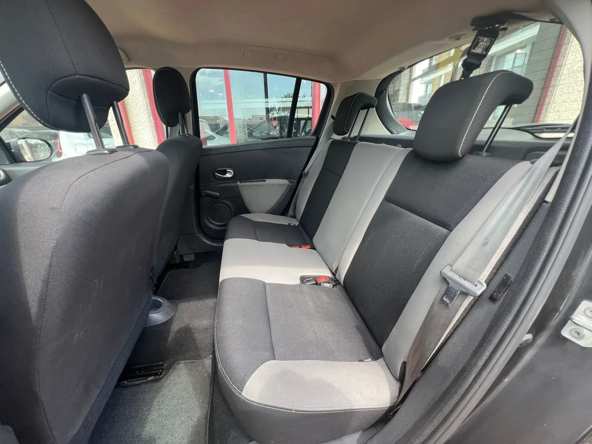 Renault Clio 1.2 16V Dynamique S 8