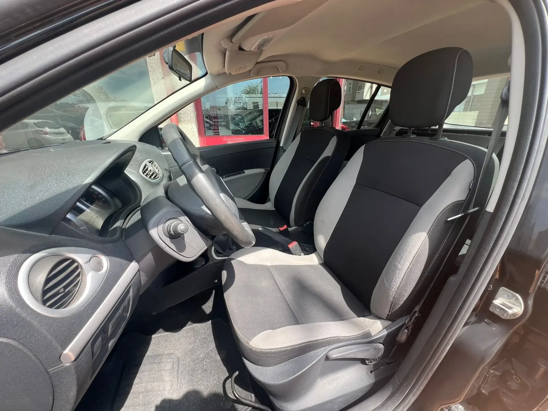 Renault Clio 1.2 16V Dynamique S 7