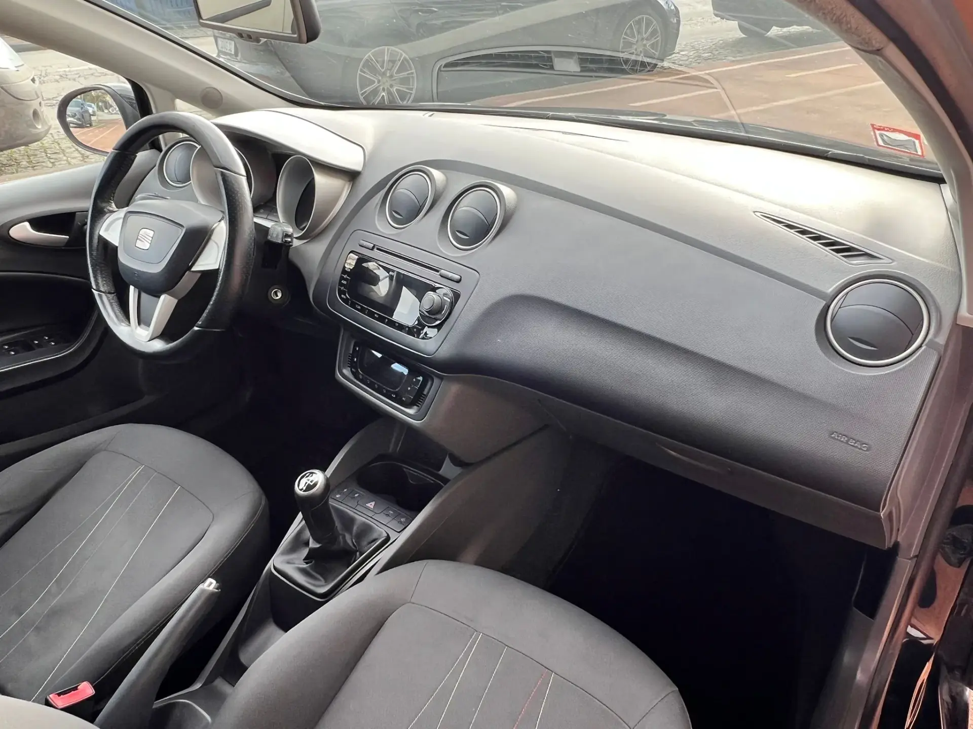 SEAT Ibiza 1.2 12V Copa 10