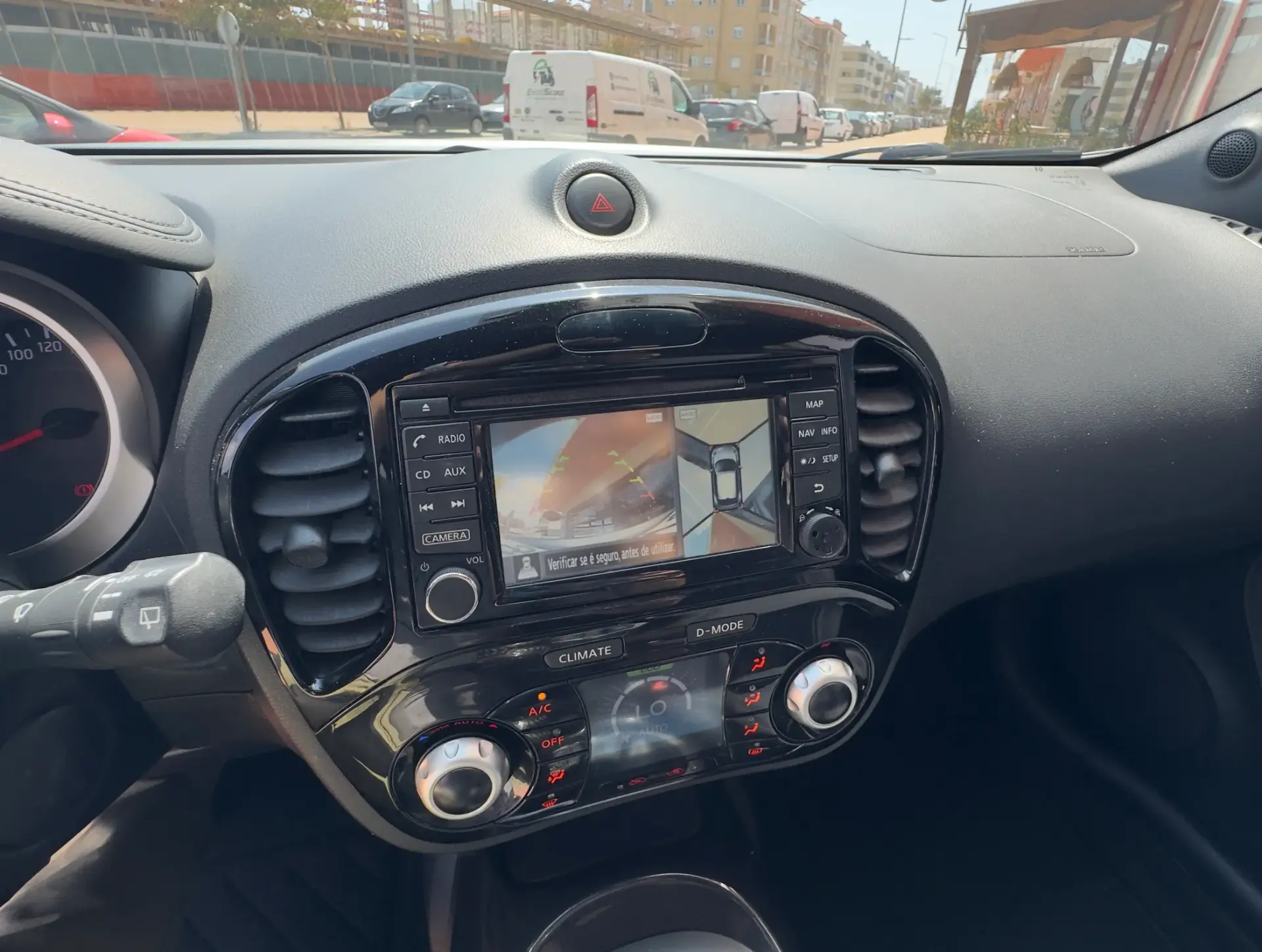 Nissan Juke 1.2 DIG-T N-Connecta Pack Exterior 1 Black Tokyo 6